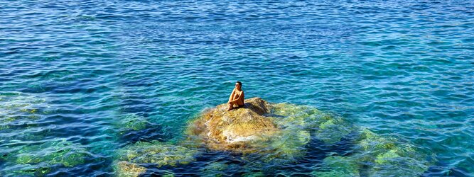 Trip Dubrovnik Ferienhaus Balearen - Wohlig warm umhüllt dich die südliche Sonne, der laue Wind verfängt sich in deinem Haar, und der intensive Duft von Orangen, Mandarinen, Zitronen übermannt deine Sinne, und du weißt, jetzt bist du daheim, du bist angekommen. Diese intensiven Eindrücke, Gefühle und Emotionen werden dich jedes Jahr hierher, auf die zauberhaften Balearischen Inseln im Mittelmeer führen. Die beliebtesten Orte für Balearen Ferien, locken mit besten Angebote für Hotels und Ferienunterkünfte mit Werbeaktionen, Rabatten, Sonderangebote für Balearen Urlaub buchen.